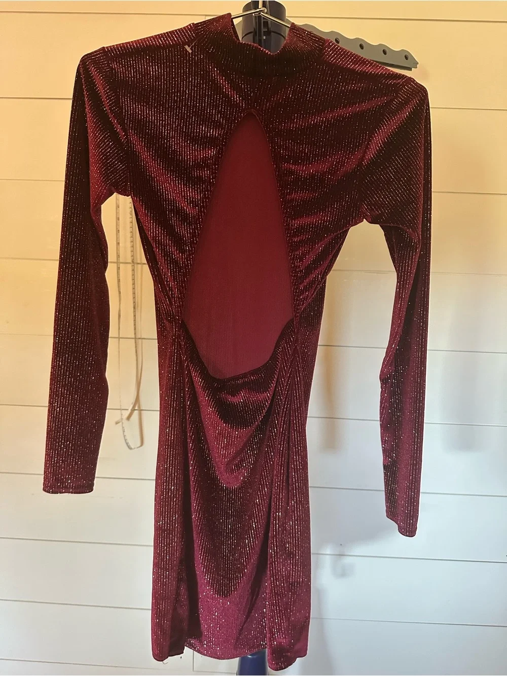 #77 Women's Burgundy Sparkle Long Sleeve Bodycon Dress